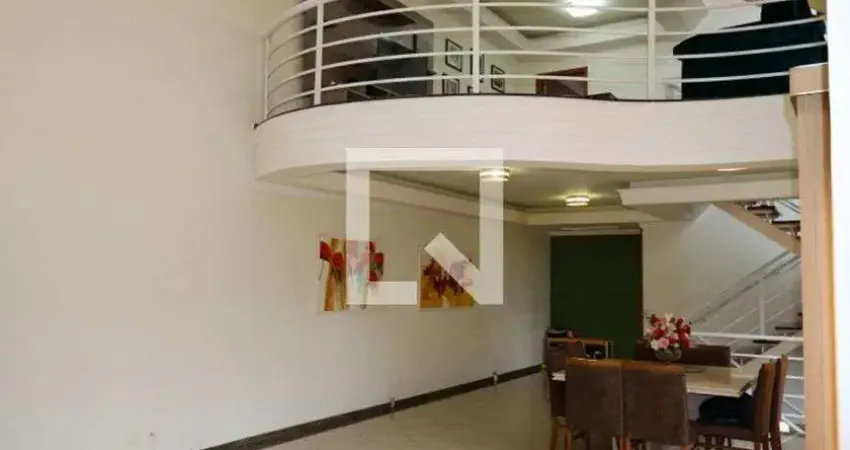 Casa com 3 quartos à venda na Rua Ribeirão Preto, --, Olímpico, São Caetano do Sul