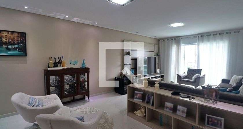 Casa à Venda - Vila Metalúrgica, 3 Quartos,  238 m2