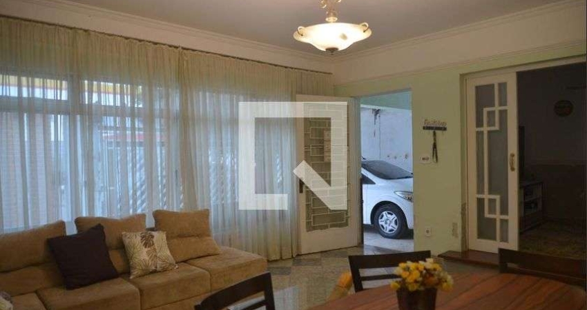 Casa com 5 quartos à venda na Rua Distrito Federal, --, Santa Teresinha, Santo André