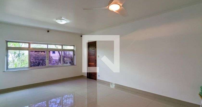Casa com 4 quartos à venda na Rua Afonso Celso Figueiredo, --, Taboão, São Bernardo do Campo