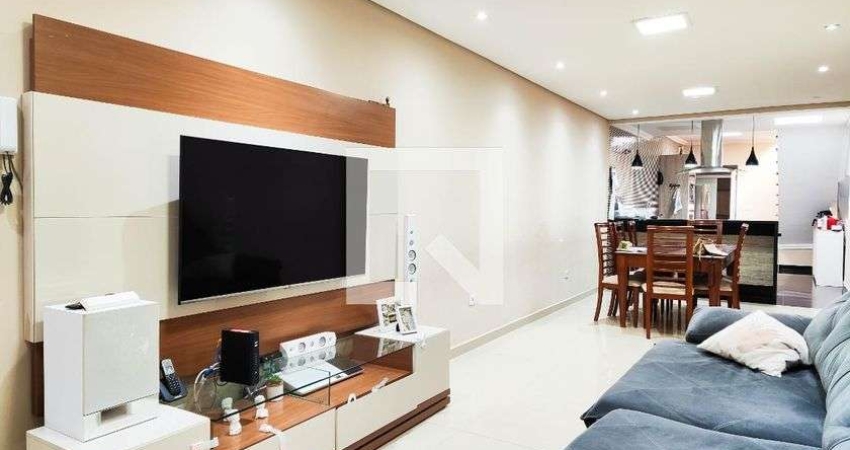 Casa à Venda - Parque Bandeirante, 3 Quartos,  350 m2
