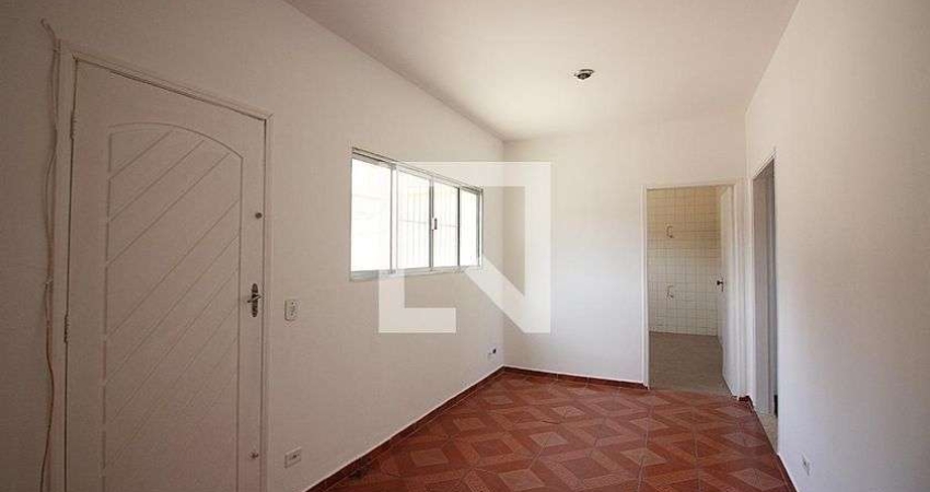 Casa à Venda - Jardim Independência, 4 Quartos,  250 m2