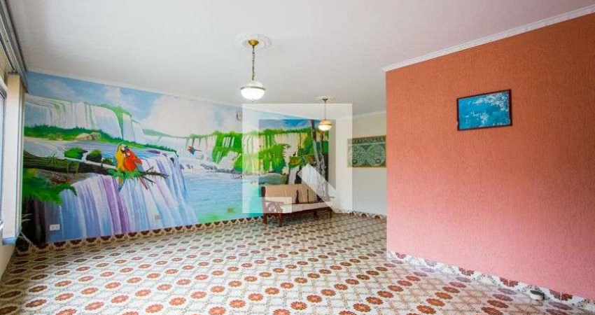 Casa à Venda - Parque Bandeirante, 2 Quartos,  143 m2