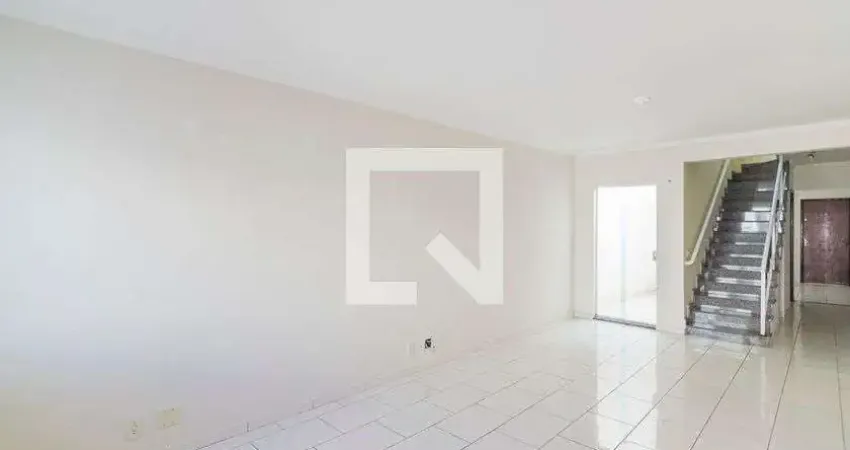 Casa à Venda - Jardim Bela Vista, 3 Quartos,  240 m2