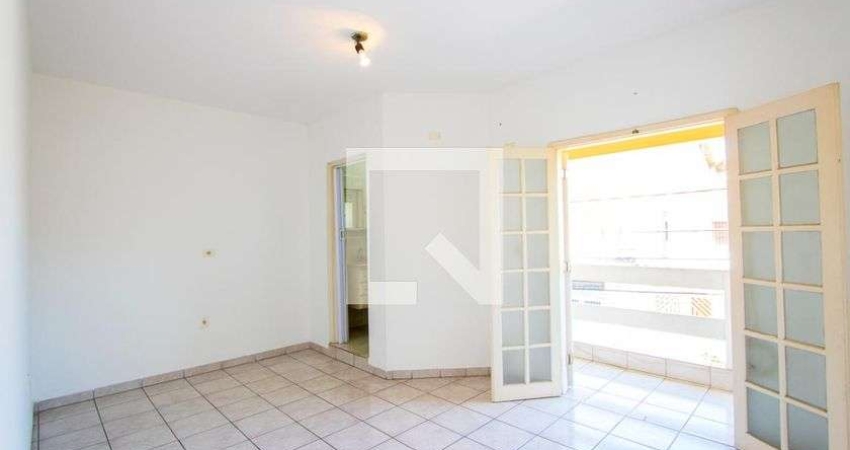 Casa à Venda - Parque Bandeirante, 2 Quartos,  140 m2