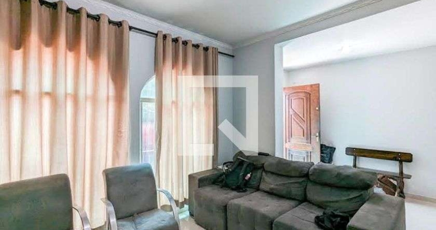 Casa à Venda - Jardim Independência, 3 Quartos,  125 m2