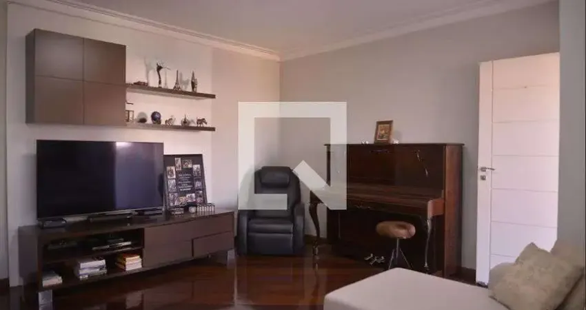 Casa à Venda - Vila Metalúrgica, 3 Quartos,  211 m2