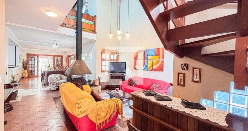 Casa com 3 quartos à venda na Rua dos Jequitibás, --, Campestre, Santo André