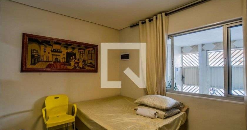 Casa à Venda - Parque Bandeirante, 2 Quartos,  112 m2