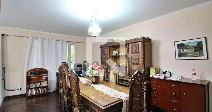 Casa à Venda - Vila Jordanópolis, 4 Quartos,  242 m2