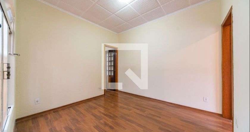 Casa à Venda - Parque Bandeirante, 2 Quartos,  129 m2