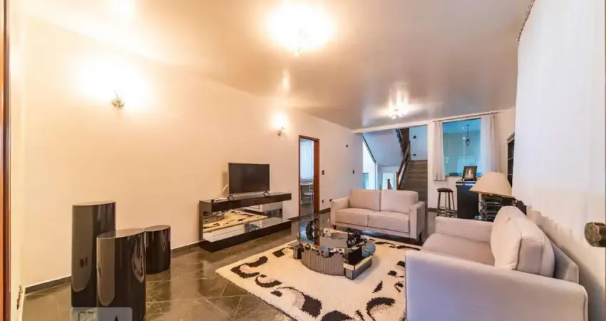 Casa com 4 quartos à venda na Rua Jequitinhonha, --, Campestre, Santo André