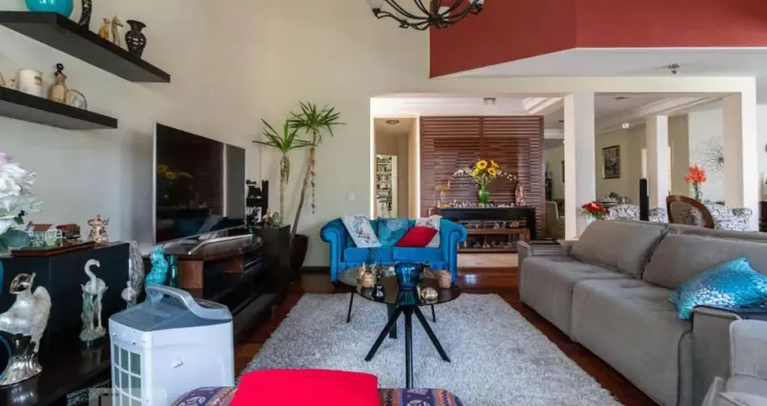 Casa com 4 quartos à venda na Alameda Dinamarca, --, Alphaville, Barueri