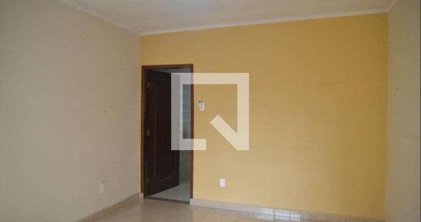 Casa à Venda - Jardim Bela Vista, 2 Quartos,  200 m2