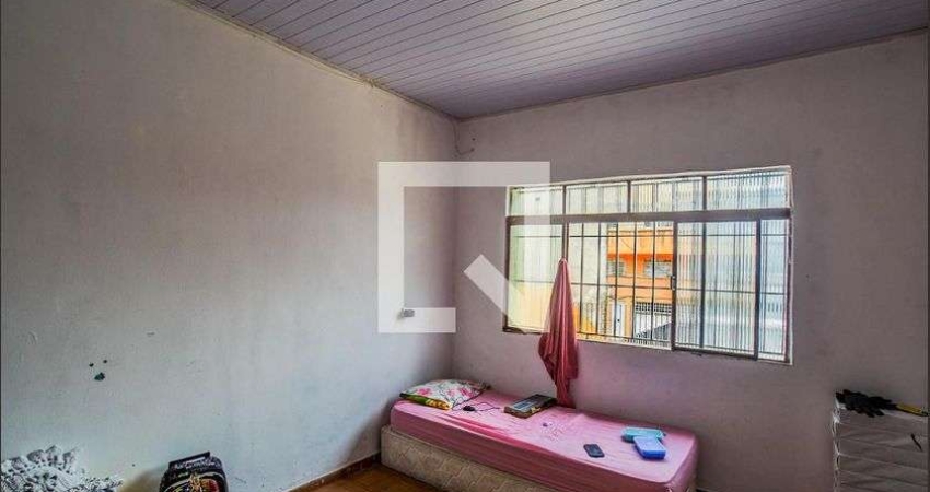 Casa à Venda - Parque João Ramalho, 2 Quartos,  250 m2