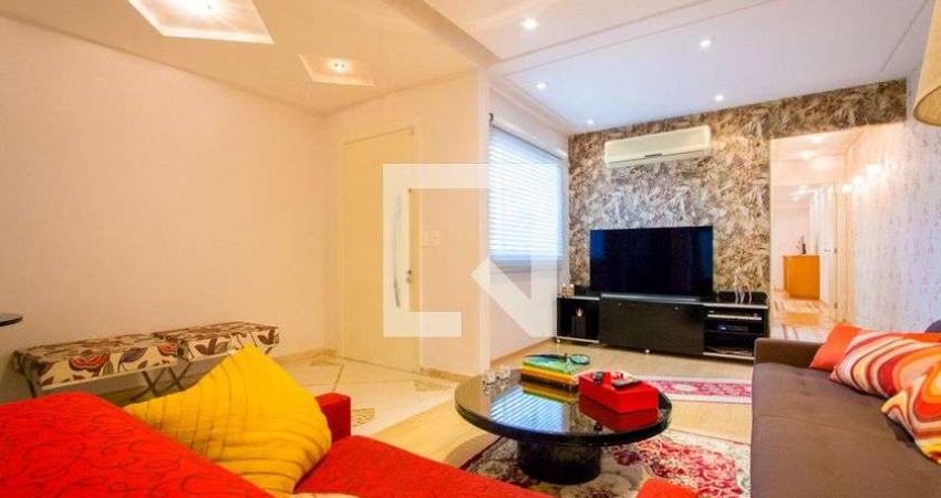Casa à Venda - Cidade Sao Jorge, 2 Quartos,  205 m2