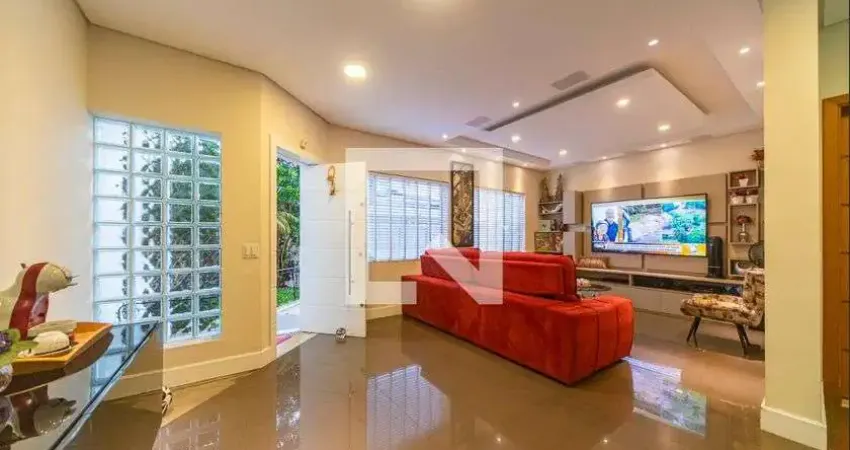 Casa à Venda - Parque Bandeirante, 3 Quartos,  313 m2