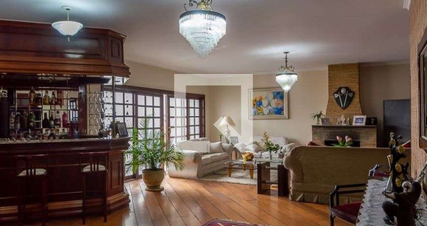 Casa com 5 quartos à venda na Rua dos Sabiás, --, Planalto, São Bernardo do Campo