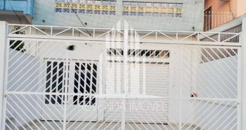 Sobrado comercial ou residencial para locação na Vila Regente Feijó, São Paulo-SP, com 3 quartos, 1 sala, 2 banheiros, 4 vagas de garagem, 155,00 m².
