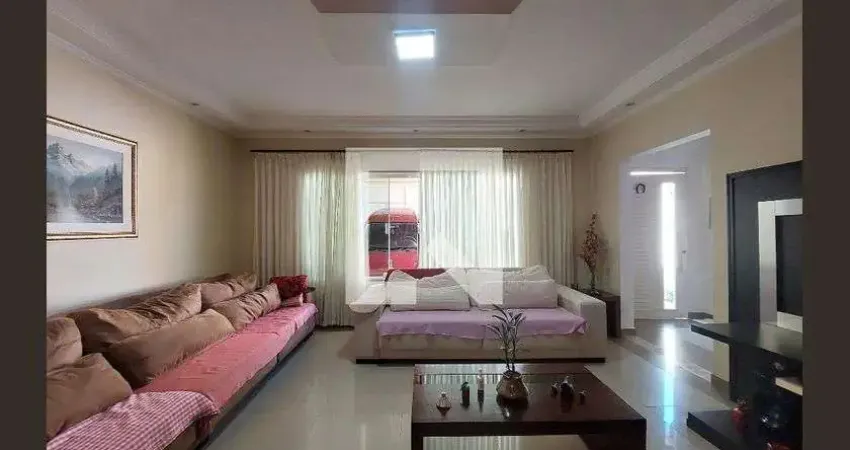 Casa à Venda - Jardim Marajoara , 3 Quartos,  230 m2
