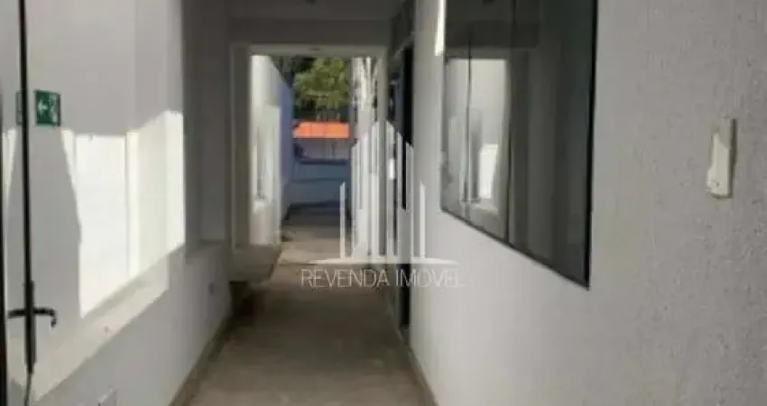 Prédio comercial de alto padrão na vila madalena: 8 salas, 8 banheiros, 10 vagas de garagem - 550,00 m² de área - são paulo-sp.