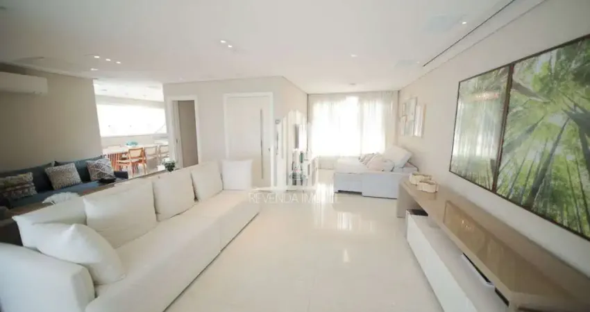 Cobertura de alto padrão para locação na vila andrade, são paulo-sp: 3 quartos, 3 suítes, 1 sala, 1 banheiro, 3 vagas de garagem e 250m² de área.