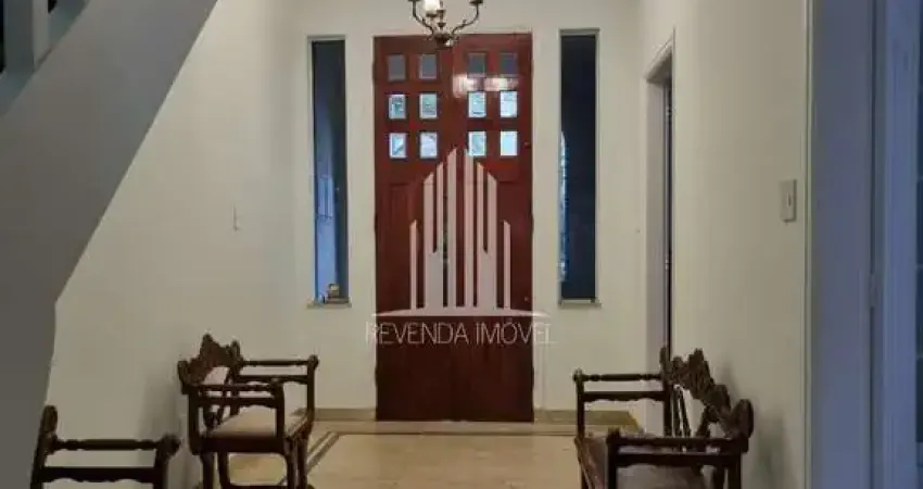 Casa comercial para locação no ipiranga: 3 quartos, 3 salas, 2 banheiros, 1 vaga de garagem - próximo ao museu do ipiranga - agende sua visita!