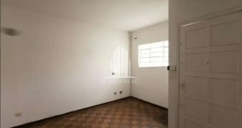 Casa para locação no planalto paulista, sp: 4 quartos, 1 sala, 2 banheiros, 1 vaga de garagem, 180m² de área.