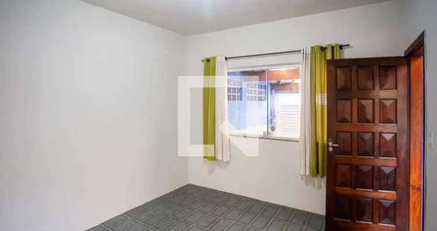 Casa com 2 quartos à venda na Rua das Jabuticabeiras, --, Taboão, Diadema