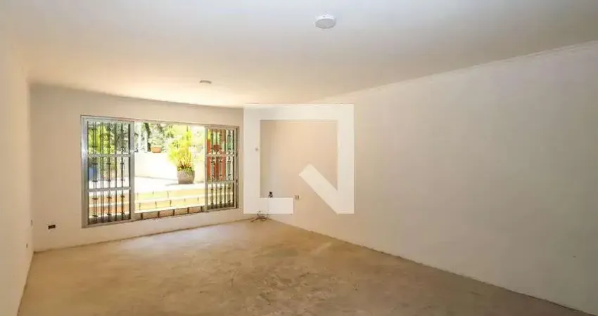 Casa com 3 quartos à venda na Rua Bernardino de Aguiar, --, Jardim Santa Emília, São Paulo