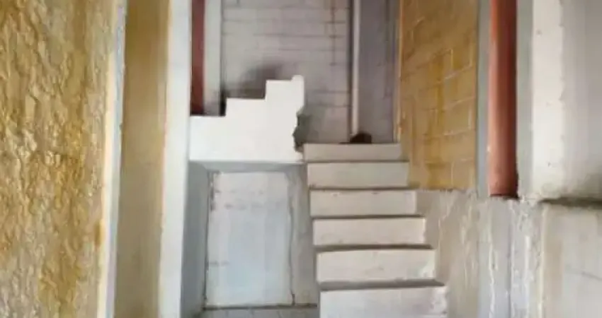 Vila Sônia, Sobrado Residencial de 150m² com 2 dormitórios, 1 suíte e 2 vagas.