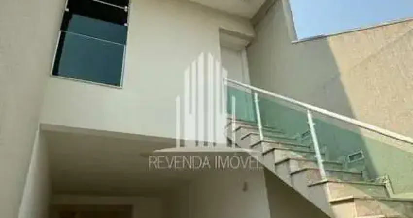 Imperdível oportunidade de adquirir uma casa com 3 quartos e 2 salas na vila camilópolis, santo andré-sp.
