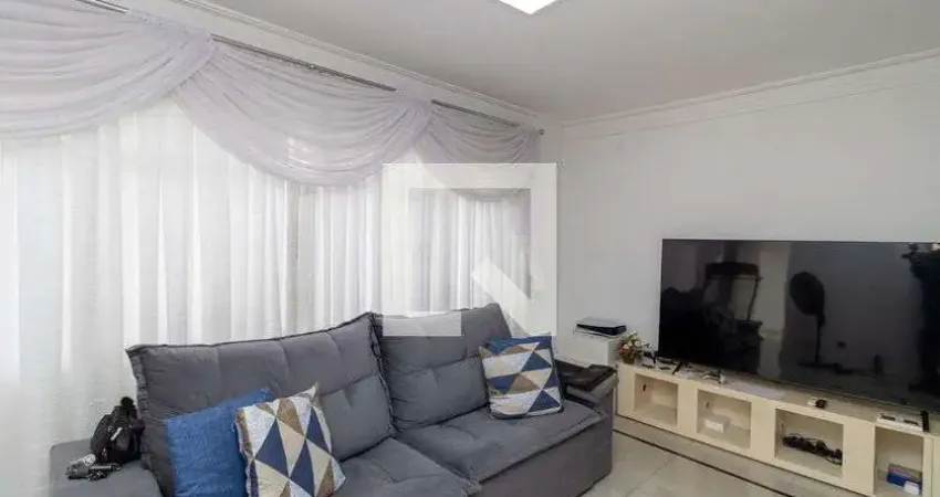 Casa com 3 quartos à venda na Avenida Mário Pernambuco, --, Vila Mazzei, São Paulo