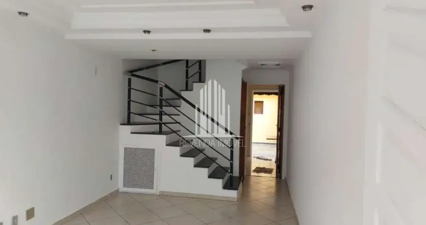 Casa à venda em cotia-sp, na granja viana, com 2 quartos, 2 banheiros, 2 vagas de garagem e 70m² de área! venha conferir!