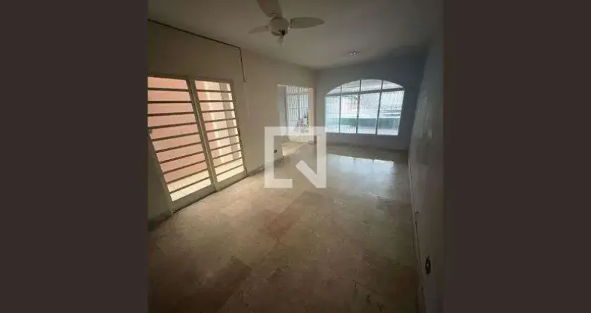 Casa com 3 quartos à venda na Avenida Carlos Liviero, --, Vila Liviero, São Paulo