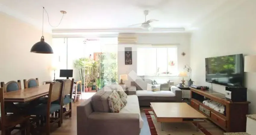 Casa com 3 quartos à venda na Rua Bourbon, --, Jardim Marajoara, São Paulo