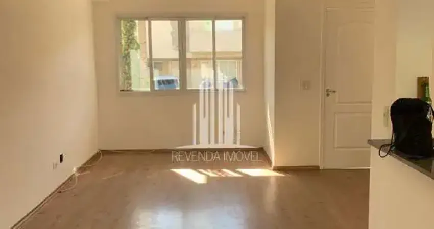 Casa em condomínio - 115m² · 3 dormitórios (1 suíte) · 1 lavabo · 2 vagas de garagem