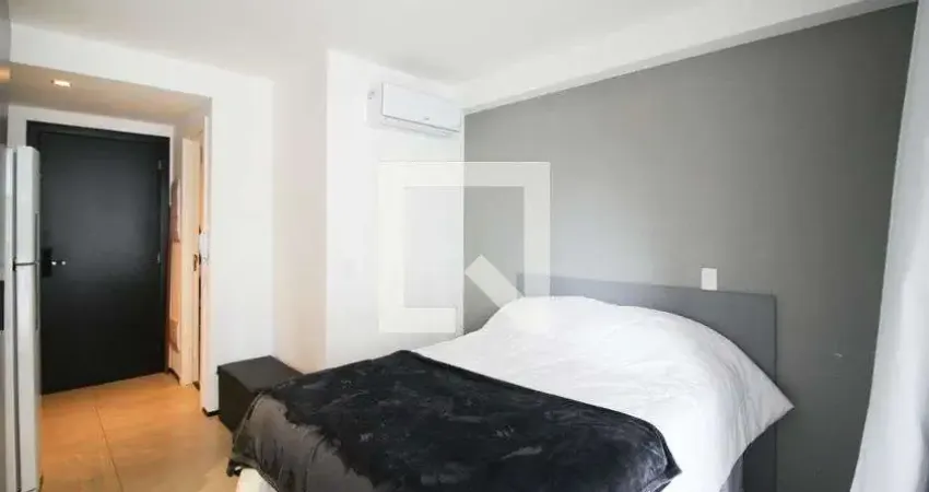 Kitnet / Stúdio à venda na Avenida dos Imarés, --, Moema, São Paulo