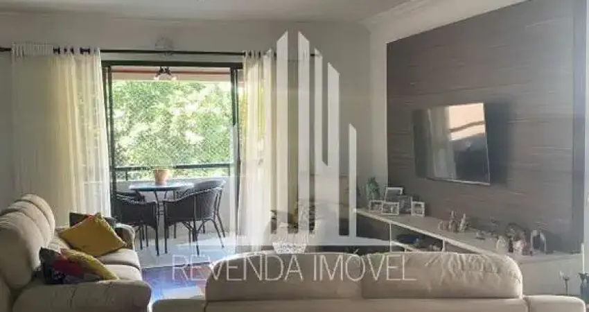 Apartamento à venda em São Caetano do Sul-SP, bairro Santo Antônio: 3 quartos, 1 suíte, 1 sala, 2 banheiros, 3 vagas de garagem, 209m².