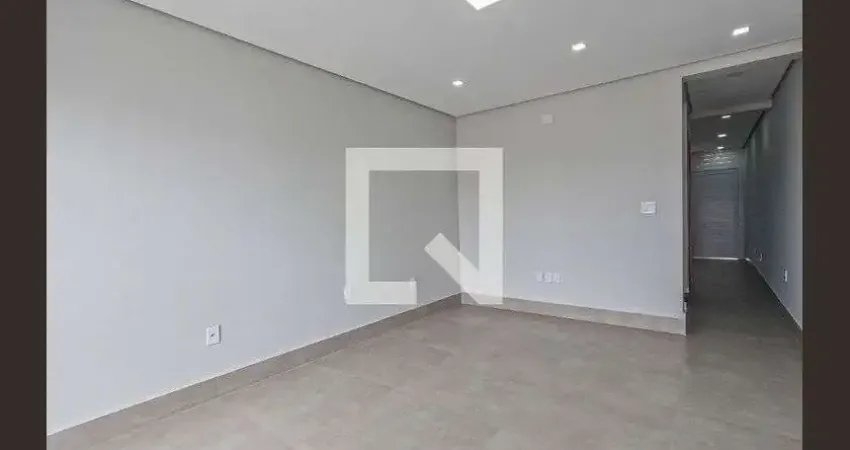 Casa com 2 quartos à venda na Rua Pinheiro Raposo, --, Vila Mangalot, São Paulo