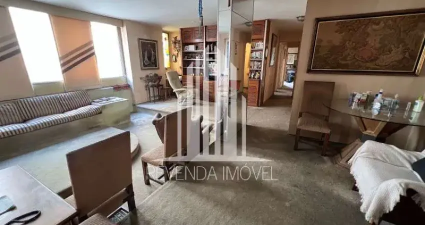 Apartamento à Venda em São Paulo-SP, Santa Cecília: 03 Quartos, 1 Suíte, 3 Salas, 4 Banheiros, 2 Vagas de Garagem, 130m².