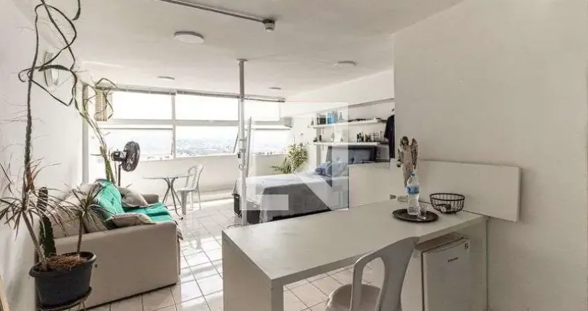 Kitnet / Stúdio à venda na Avenida Prestes Maia, --, Centro, São Paulo