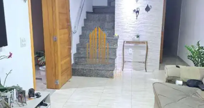 Casa à venda em Interlagos, SP: 3 quartos, 3 suítes, 5 banheiros, 2 vagas - 160m². Confira agora!