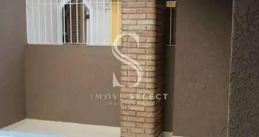 Sobrado residencial de 200m², com 3 dorms, sendo 1 suíte, 1 sala, e 2 vagas, á venda em interlagos.