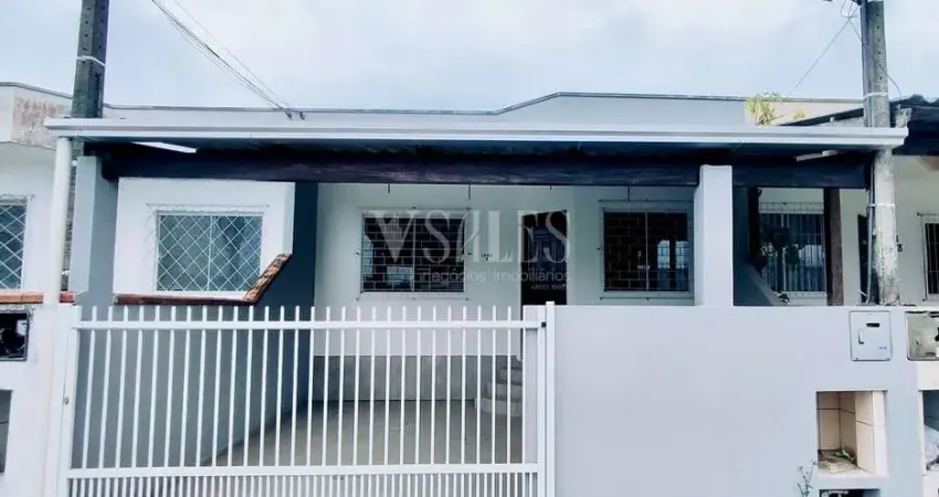 Casa com 2 quartos à venda na Rua José Francisco Reis, Espinheiros, Itajaí