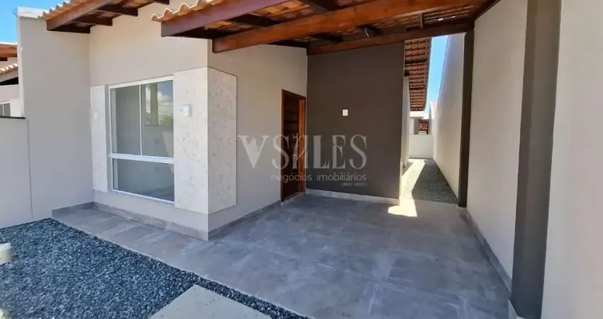 Lindas casas geminadas, excelente acabamento, pronta para morar