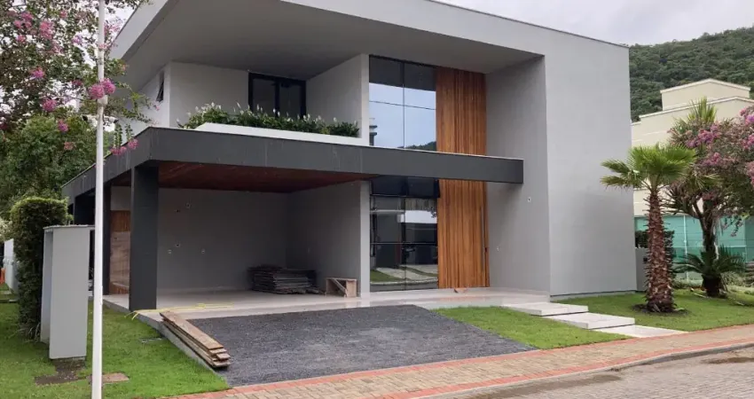 Casa a venda na Cachoeira do Bom Jesus, florianópolis
