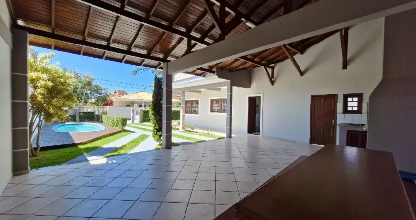 Casa com piscina à venda em Ingleses- Florianópolis