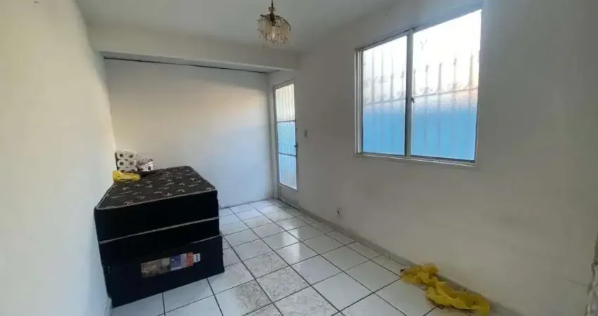 Ótimas Casas e Loja Comercial à venda por R$ 700.000 - Jardim Vila Rica - Tiradentes - Volta Redonda/RJ