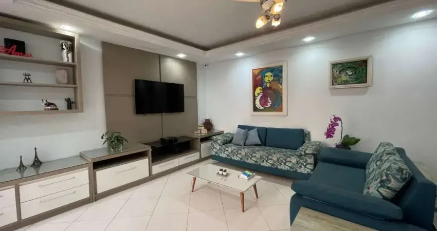 Maravilhosa casa LINEAR com 4 quartos à venda, 161 m² por R$ 1.100.000 - Aterrado - Volta Redonda/RJ
